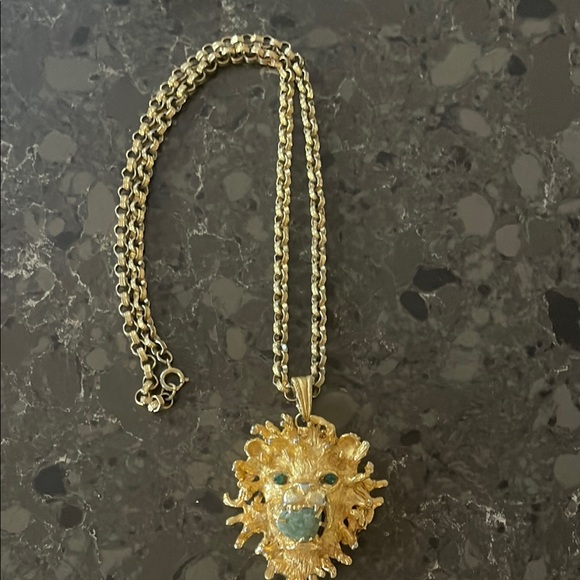 Green and Gold Lion Head Necklace - Picture 5 of 16